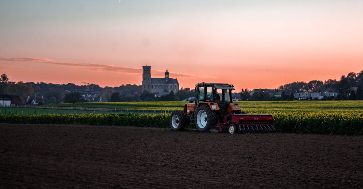 découvrez notre sélection de tracteurs puissants et fiables pour tous vos travaux agricoles. performances optimales et technologie avancée au service de votre exploitation.
