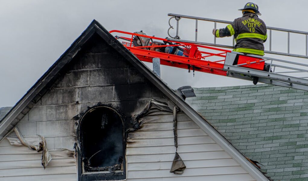 incendie de bâtiment : causes, prévention et mesures de sécurité essentielles pour protéger les personnes et les biens.