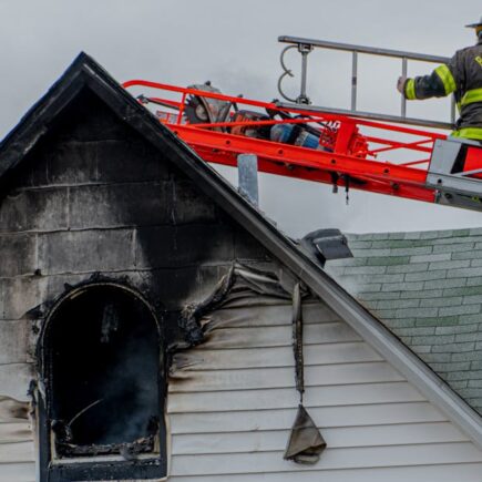 incendie de bâtiment : causes, prévention et mesures de sécurité essentielles pour protéger les personnes et les biens.