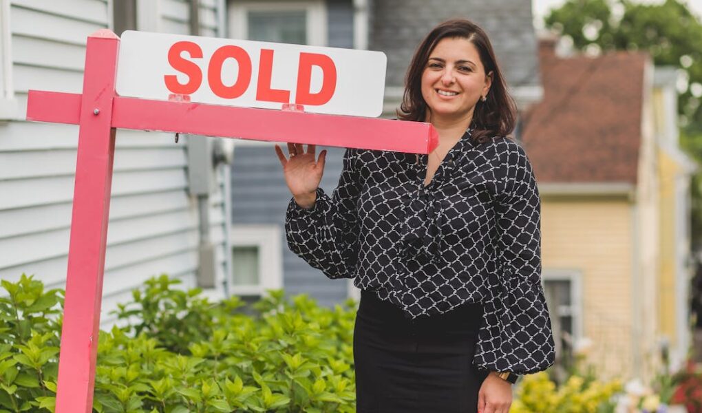 découvrez nos conseils essentiels pour acheter une maison en région parisienne, du choix du quartier à la négociation du prix, pour un achat réussi en banlieue de paris.