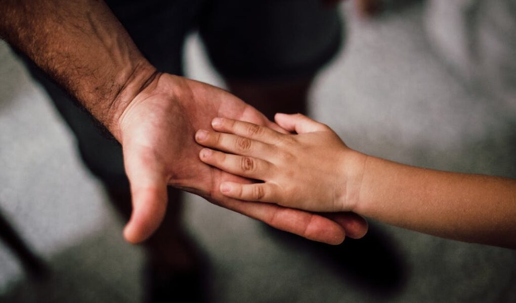 découvrez les meilleures pratiques et ressources pour assurer la protection des enfants et garantir leur sécurité et bien-être.