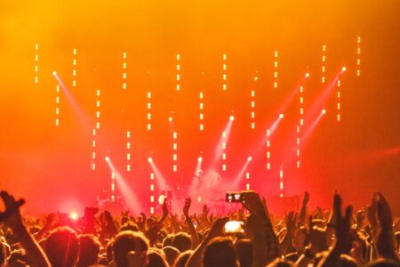 découvrez les meilleurs concerts près de chez vous : programmation, dates, lieux et billets pour une expérience musicale inoubliable.