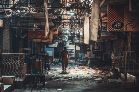 découvrez les villes les plus polluées à travers le monde et les enjeux environnementaux qui en découlent.