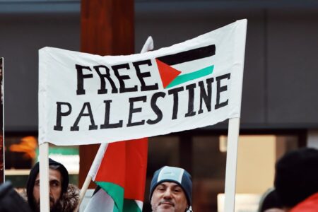 découvrez les meilleures activités gratuites à paris en décembre 2025, des marchés de noël aux promenades festives, pour profiter de la magie hivernale sans dépenser.