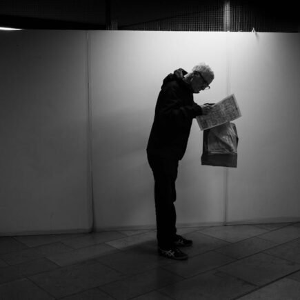 découvrez les raisons du chaos dans le métro de paris et comment cela affecte les déplacements quotidiens des voyageurs.