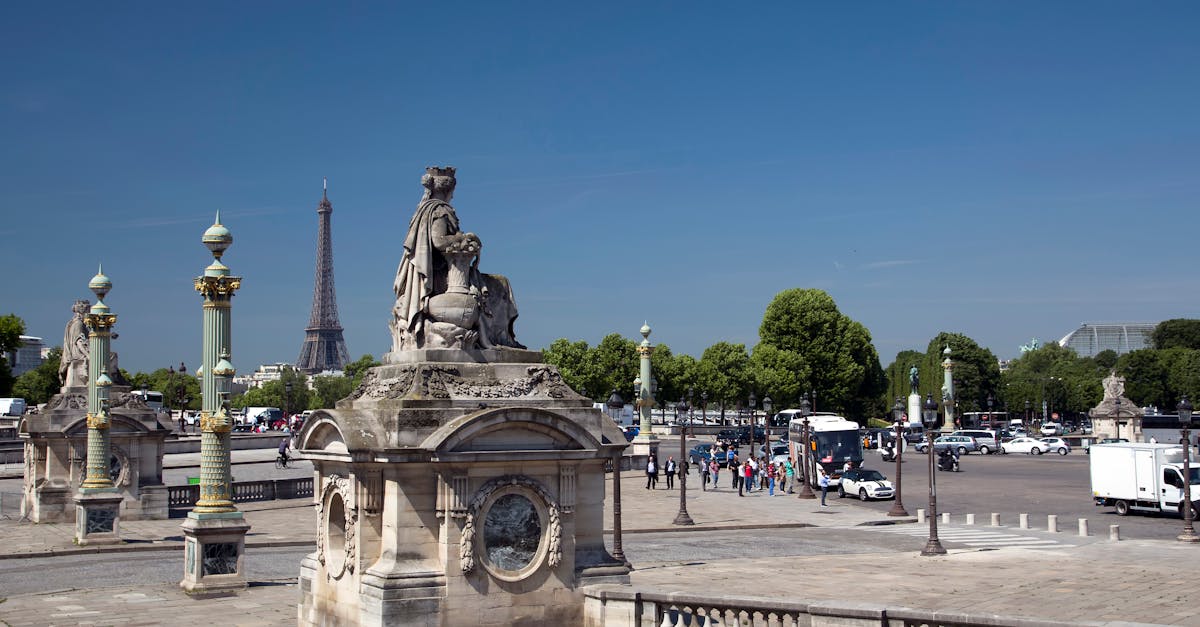 analyse de la baisse de la population à paris : causes, conséquences et perspectives pour la capitale française.