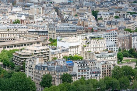 analyse de la baisse de population à paris : causes, conséquences et perspectives pour la capitale française.