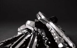 découvrez nos solutions de sécurité avancées pour protéger vos données, vos systèmes et assurer la tranquillité d'esprit au quotidien.