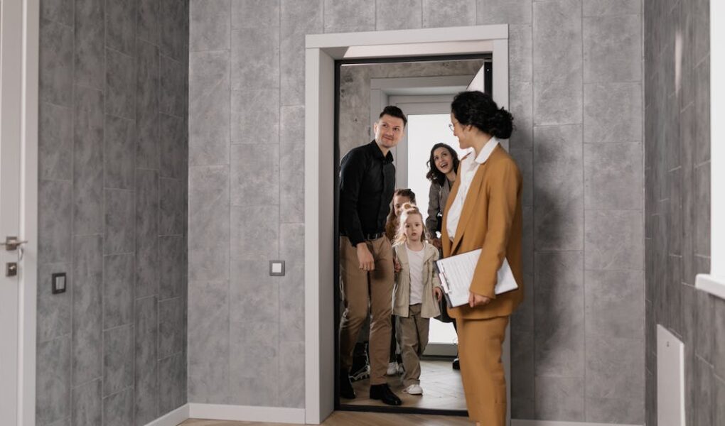 découvrez les raisons derrière la baisse du nombre d'acheteurs et ses impacts sur le marché actuel.