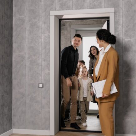 découvrez les raisons derrière la baisse du nombre d'acheteurs et ses impacts sur le marché actuel.