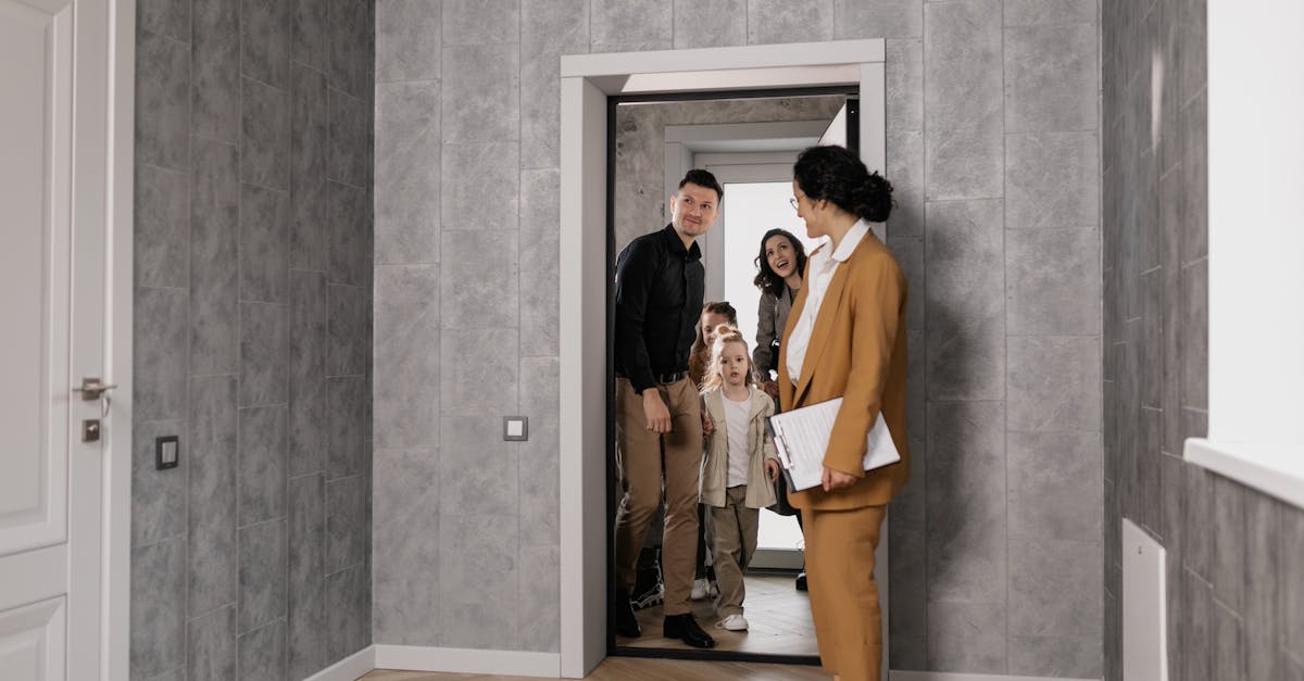 découvrez les raisons derrière la baisse du nombre d'acheteurs et ses impacts sur le marché actuel.