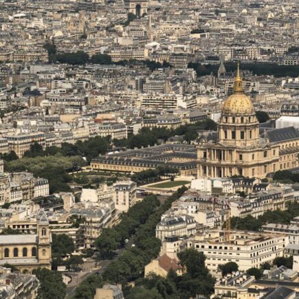 découvrez paris, la ville lumière, riche en histoire, culture et gastronomie. explorez ses monuments emblématiques, ses quartiers charmants et son ambiance unique.