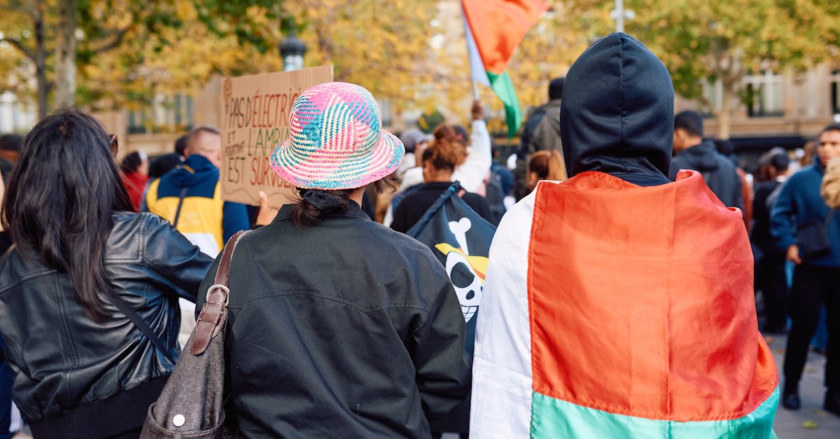 découvrez les enjeux et actualités de la politique à paris, analyses des décisions locales et impacts sur la vie des citoyens.