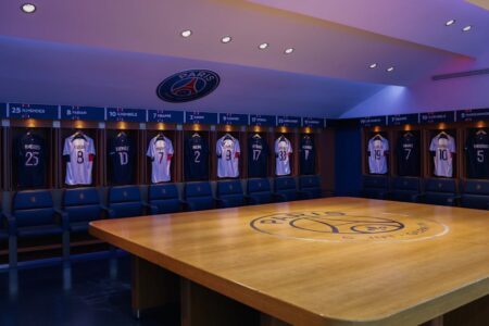 suivez en direct le match passionnant entre paris saint-germain et paris fc. résultats, actions clés et commentaires en live pour ne rien manquer de cette rencontre footballistique incontournable.