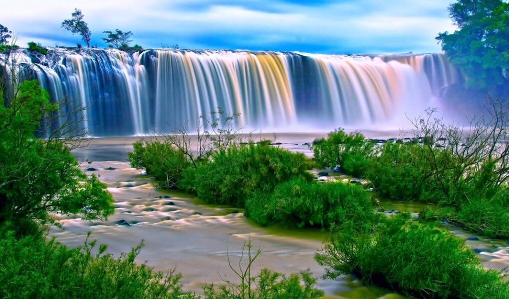 découvrez les mystères du voyage dans le temps : explorez les théories, les paradoxes et les aventures à travers les époques.