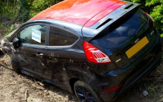 informations et conseils essentiels sur les accidents de la route : prévention, démarches après un accident, et sécurité routière pour tous les usagers.