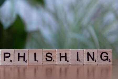 informations et conseils sur la gestion des menaces à la bombe, y compris les procédures de sécurité et les mesures de prévention.