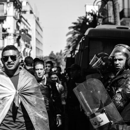 découvrez les lieux incontournables fréquentés par les célébrités durant la fashion week de paris, entre glamour et style au cœur de la capitale.