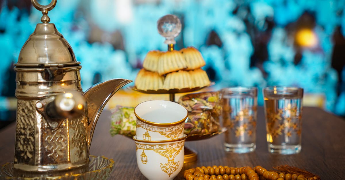 découvrez les traditions et célébrations de l'eid al-fitr, une fête importante marquant la fin du ramadan pour les musulmans du monde entier.