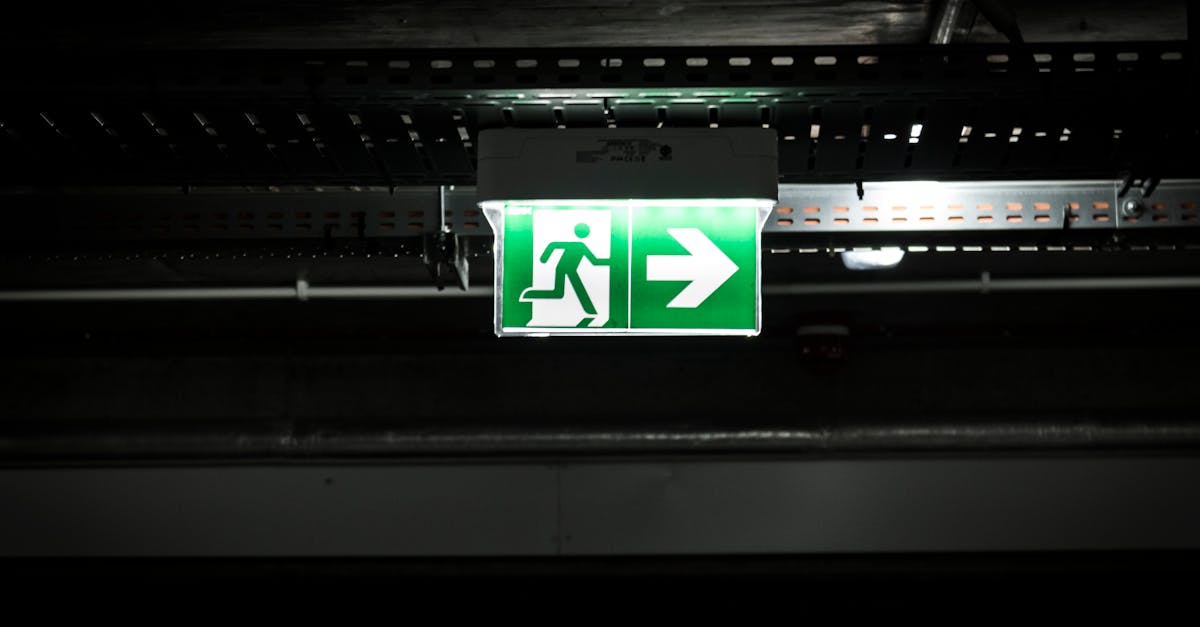 découvrez nos solutions d'évacuation efficaces et sécurisées pour tous types de bâtiments. assurez la protection et la sécurité de vos occupants en cas d'urgence.