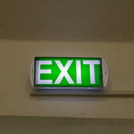 découvrez tout sur les procédures d'évacuation pour assurer votre sécurité en cas d'urgence. conseils pratiques et informations essentielles pour bien réagir.