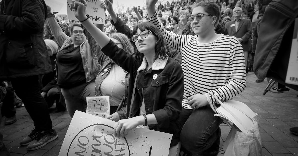 extinction rebellion est un mouvement international de désobéissance civile visant à sensibiliser et agir contre le changement climatique pour protéger la planète.