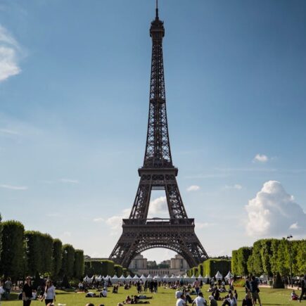 découvrez les meilleures idées de sorties en famille à paris pour des moments inoubliables entre parents et enfants.