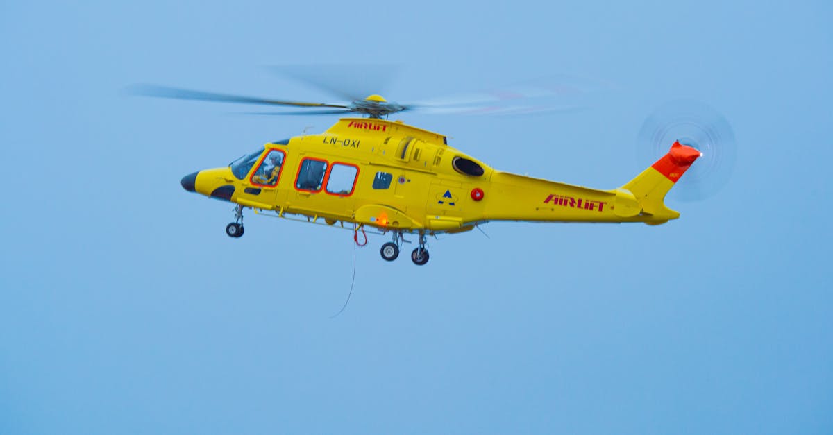 service de sauvetage en hélicoptère rapide et efficace pour les interventions d'urgence en milieu difficile.