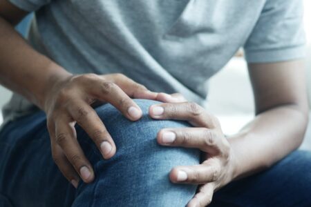 découvrez tout sur le genou : anatomie, blessures courantes, traitements et conseils pour maintenir la santé de vos articulations.