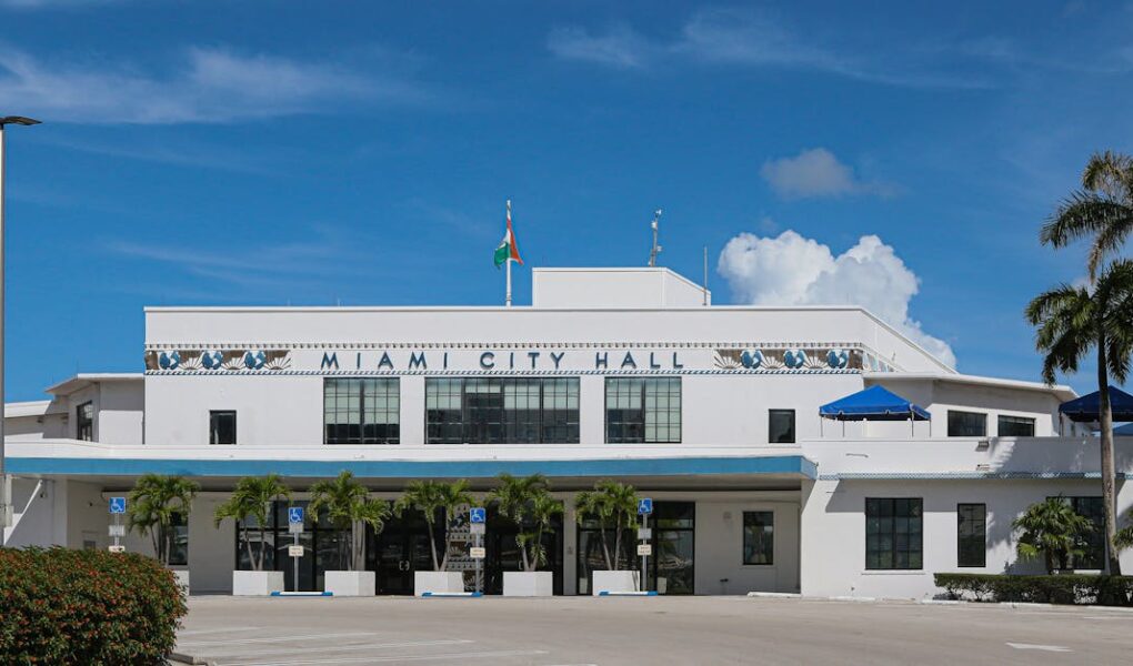 découvrez toutes les informations essentielles sur les élections municipales à paris : candidats, dates, programma et résultats pour bien voter dans la capitale.