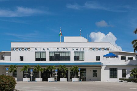 découvrez toutes les informations essentielles sur les élections municipales à paris : candidats, dates, programma et résultats pour bien voter dans la capitale.