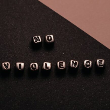 découvrez des informations essentielles sur la violence sexuelle, ses impacts, la prévention et les ressources d’aide disponibles pour les victimes.