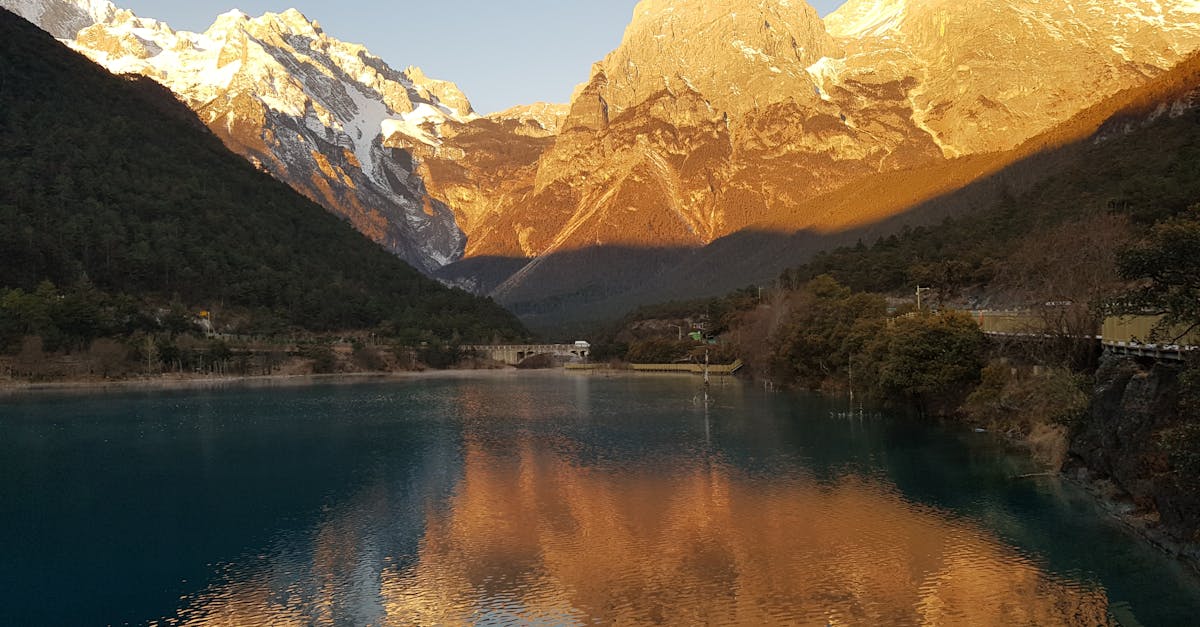 découvrez tout sur la neige : météo, activités hivernales, paysages enneigés et conseils pour profiter pleinement de la saison froide.