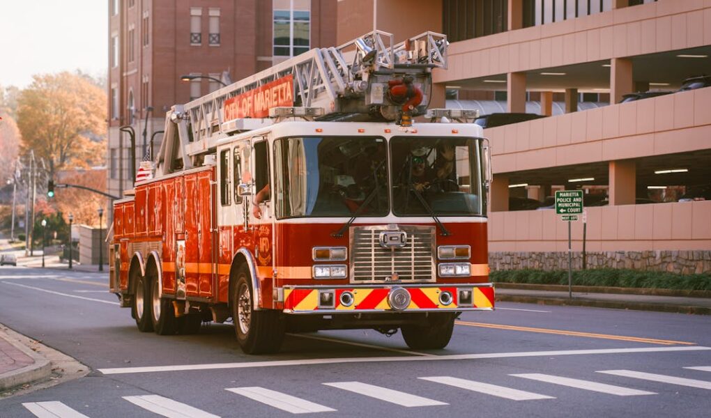 incendie de camion : causes, risques et mesures de sécurité pour prévenir et gérer les feux de véhicules lourds.